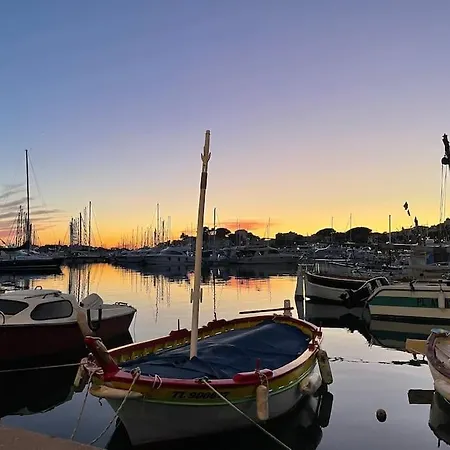 Spacieux Au Calme A 5 Minutes De La Mer, Parking Prive Bandol