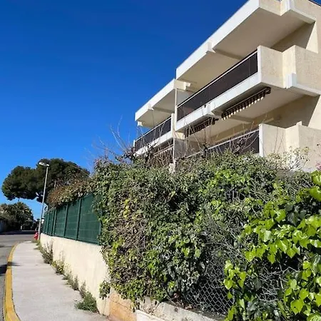 Spacieux Au Calme A 5 Minutes De La Mer, Parking Prive Apartamento Bandol
